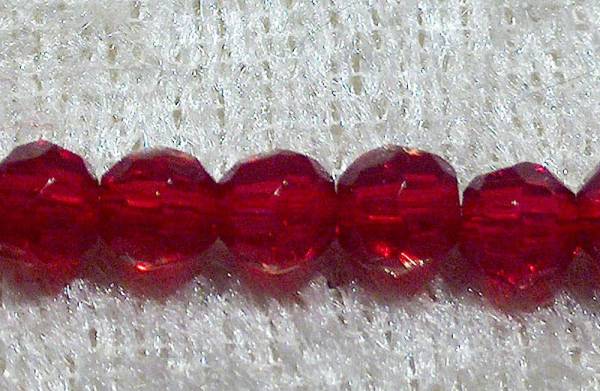 Facetterad rund kristallpärla, Mörkröd, 4 mm - Klicka på bilden för att stänga