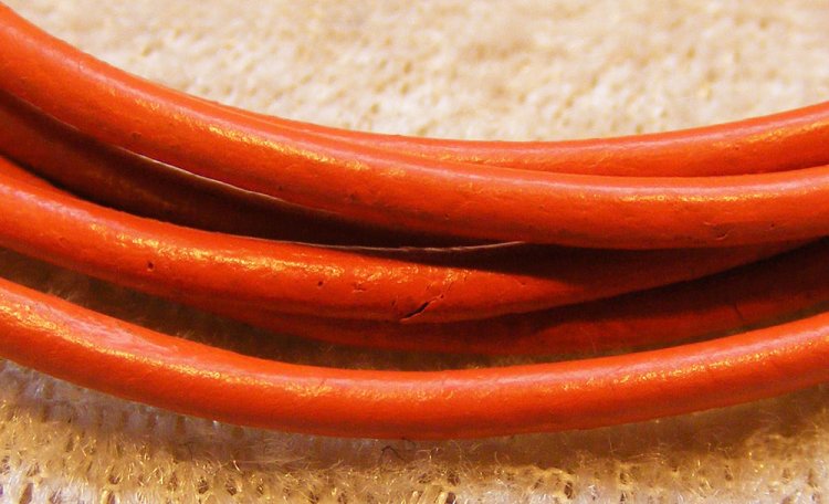 Läderrem, orange, 2 mm - Klicka på bilden för att stänga