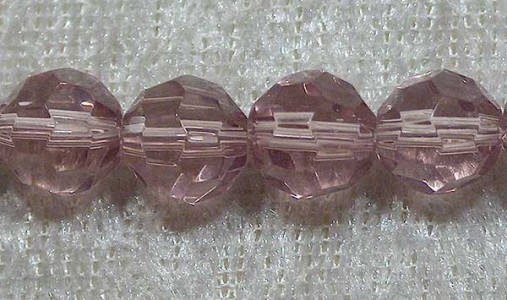 Facetterad rund kristallpärla, Ljus ametist, 8 mm