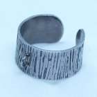 Fingerring av strukturerad rostfritt stål