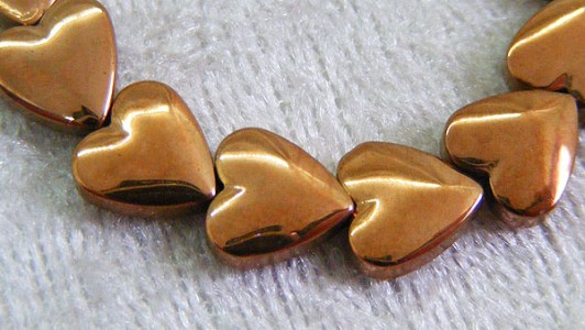 Hematithjärtan, elektropläterade brons, 6 mm