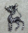 Zebra, hänge i antiksilver