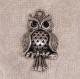 Berlock/hänge, uggla med strassögon, antiksilver
