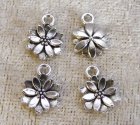Berlock, liten blomma, antiksilver
