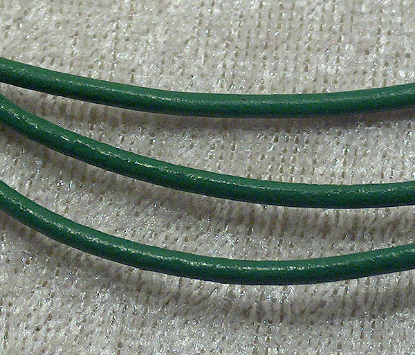 Läderrem, Grön, 2 mm - Klicka på bilden för att stänga