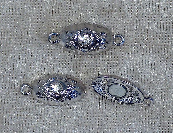 Magnetlås, oval med strass, antiksilver - Klicka på bilden för att stänga
